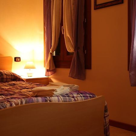 Ca' Gialla Montagnana  Rom bilde